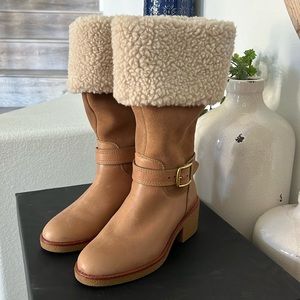 Coach boots